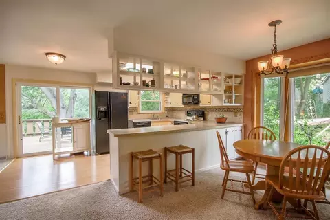 4100 Sunset Ct, Ann Arbor, MI 48103 photo 9