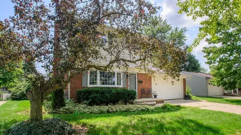 274 Wallace Dr, Saline, MI 48176 photo 3