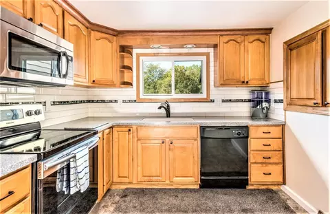 7110 Murray Rd, Jackson, MI 49201 photo 3