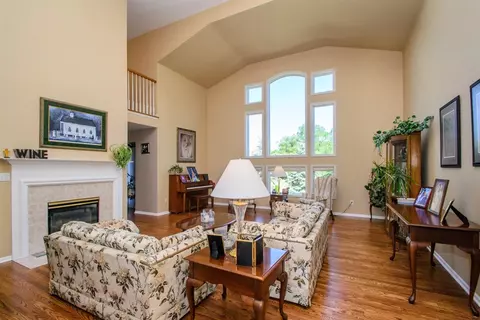 4814 Gullane Dr, Ann Arbor, MI 48103 photo 4