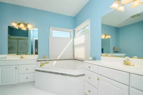 4814 Gullane Dr, Ann Arbor, MI 48103 photo 17