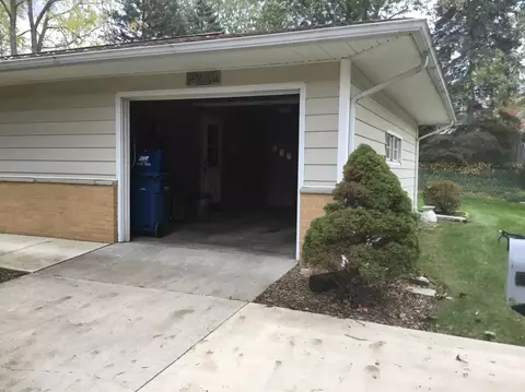 210 Sunset Dr, Clinton, MI 49236 photo 5