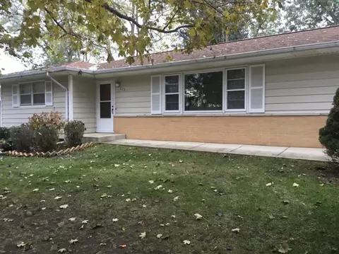 210 Sunset Dr, Clinton, MI 49236 photo 1