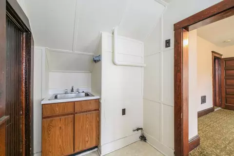 1704 E Ganson, Jackson, MI 49202 photo 17
