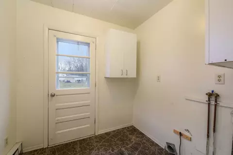 1704 E Ganson, Jackson, MI 49202 photo 14