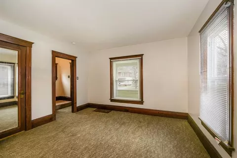 1704 E Ganson, Jackson, MI 49202 photo 4
