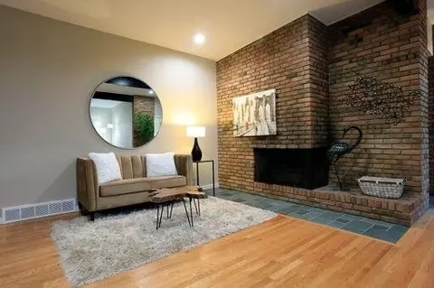 911 Robin Rd, Ann Arbor, MI 48103 photo 14