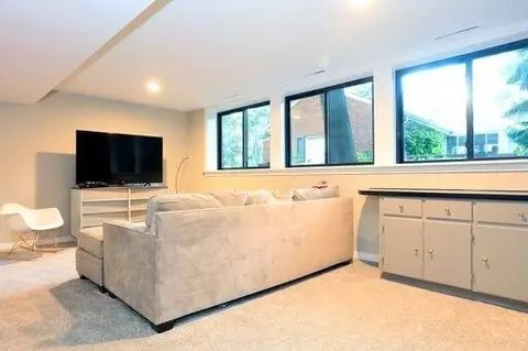 911 Robin Rd, Ann Arbor, MI 48103 photo 39