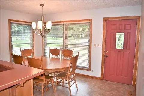 844 W Willis, Saline, MI 48176 photo 3