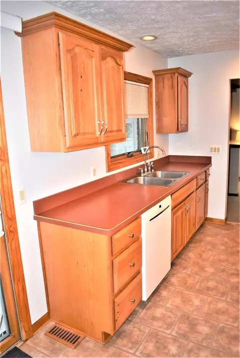 844 W Willis, Saline, MI 48176 photo 8