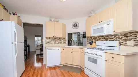 445 Cambridge Dr, Dexter, MI 48130 photo 14