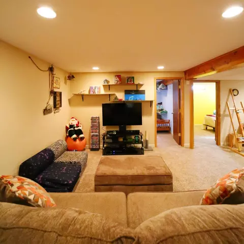7423 Donovan Rd, Dexter, MI 48130 photo 24