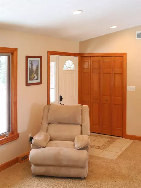7423 Donovan Rd, Dexter, MI 48130 photo 4