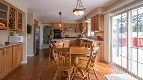 8735 Sydney Dr, Saline, MI 48176 photo 25