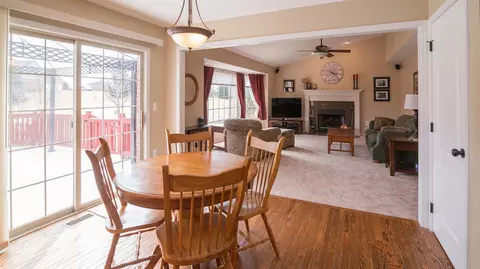 8735 Sydney Dr, Saline, MI 48176 photo 26