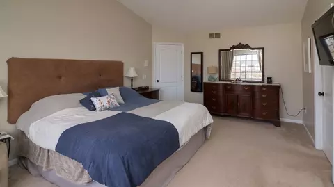 8735 Sydney Dr, Saline, MI 48176 photo 38
