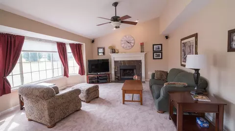 8735 Sydney Dr, Saline, MI 48176 photo 27