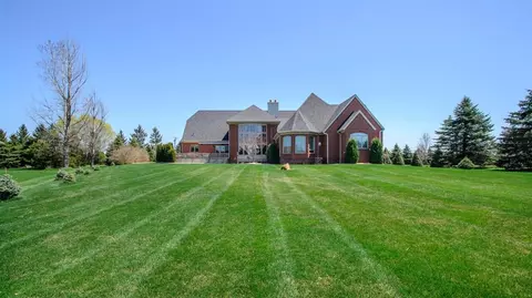 6250 Maple N, Saline, MI 48176 photo 13
