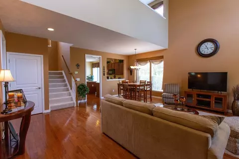 2259 Vanderbilt Rd, Canton, MI 48188 photo 3