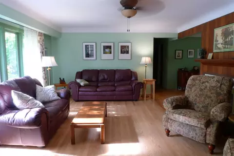 2104 Needham Rd, Ann Arbor, MI 48104 photo 14