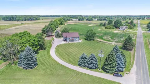 10590 Macon Hwy, Tecumseh, MI 49286 photo 2