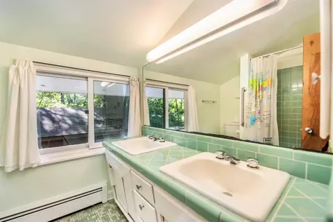 910 Sunset Rd, Ann Arbor, MI 48103 photo 13
