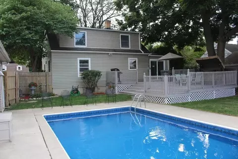2310 Oxford, Jackson, MI 49201 photo 4