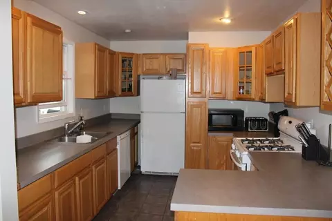 2310 Oxford, Jackson, MI 49201 photo 9