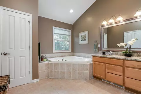 6405 Brookview Dr, Saline, MI 48176 photo 29