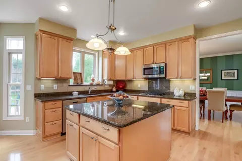 6405 Brookview Dr, Saline, MI 48176 photo 4