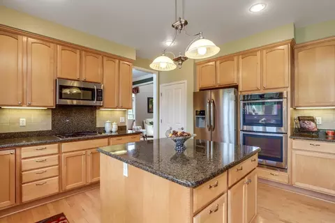 6405 Brookview Dr, Saline, MI 48176 photo 17
