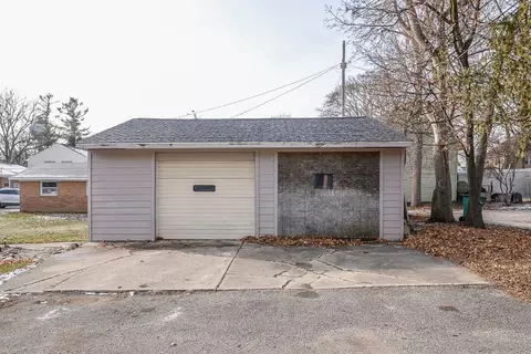 207 E Henry St, Saline, MI 48176 photo 35