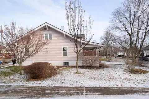 207 E Henry St, Saline, MI 48176 photo 33