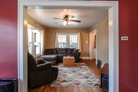 207 E Henry St, Saline, MI 48176 photo 9