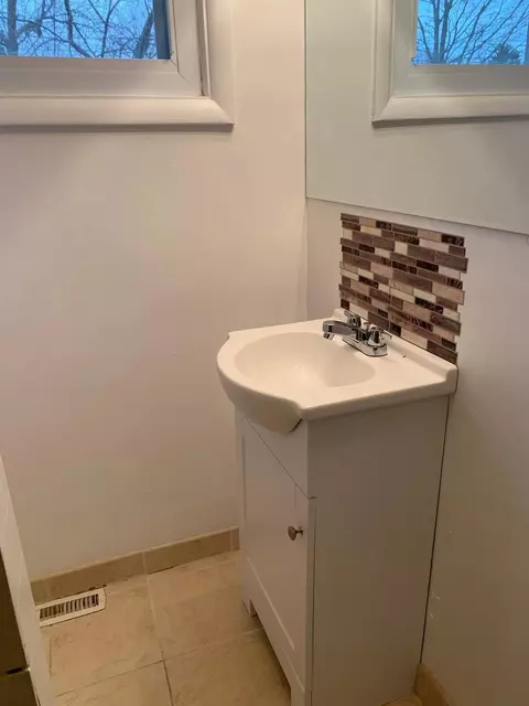 412 Brown St, Tecumseh, MI 49286 photo 12