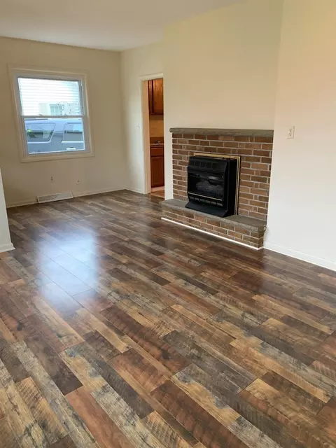 412 Brown St, Tecumseh, MI 49286 photo 4