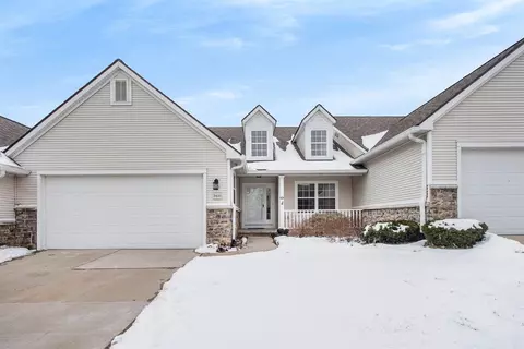 3433 Huron View Ct, Dexter, MI 48130 photo 1