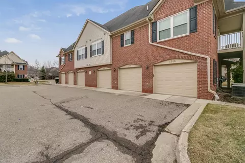 4158 Berkeley Ave, Canton, MI 48188 photo 22