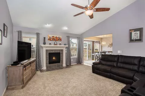 4043 Ash Tree Ln, Howell, MI 48843 photo 4
