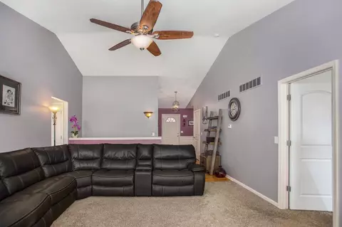 4043 Ash Tree Ln, Howell, MI 48843 photo 5