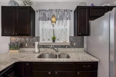 4043 Ash Tree Ln, Howell, MI 48843 photo 8