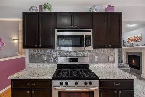 4043 Ash Tree Ln, Howell, MI 48843 photo 9