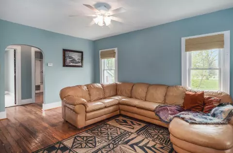 119 Sycamore St, Jackson, MI 49202 photo 5