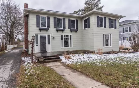 412 W Chicago Blvd, Tecumseh, MI 49286 photo 1