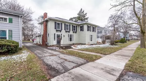412 W Chicago Blvd, Tecumseh, MI 49286 photo 2