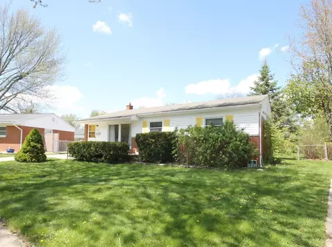 446 Hollywood, Saline, MI 48176 photo 1