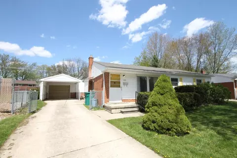 446 Hollywood, Saline, MI 48176 photo 2