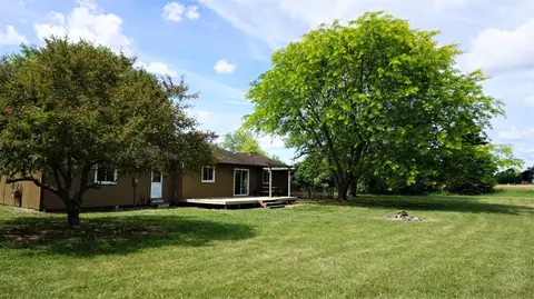 11250 Connell Dr, Dexter, MI 48130 photo 2