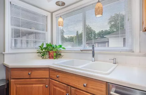 2008 Stadium Blvd, Ann Arbor, MI 48104 photo 16