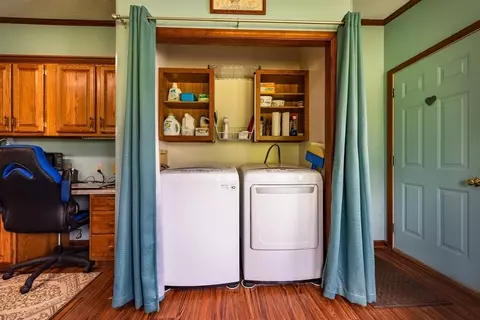 940 Lucy Rd, Howell, MI 48843 photo 15